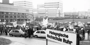 Several thousand students of the University of Dortmund demonstrated against the austerity policies of the North