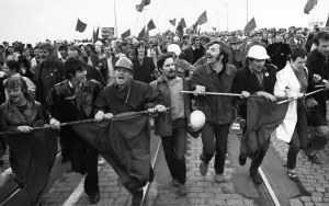 Many thousands of people gathered in Bonn on 11