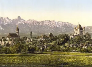 Thun, Kirche und Schloss, mit Blick auf das Stockhorn