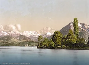 Thun, See von, Bluemlisalp und Niesen