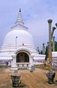 The Thuparama Dagoba is considered to be the first dagoba built in Sri Lanka after the introduction of Buddhism