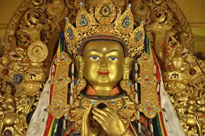 Tibetan Buddhism, illuminated Buddha figure