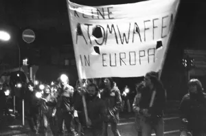 With a torchlight march and a rally in the Westfalenhalle