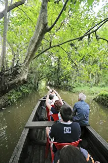 Category Historic EN Prints: Tourists on boat in backwater, Ernakulam
