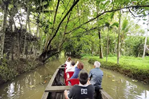 Category Historic EN Prints: Tourists on boat in backwater, Ernakulam