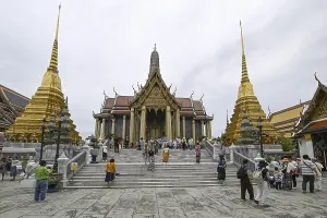 Tourists at Wat Phra Kaew, Temple of the Emerald Buddha
