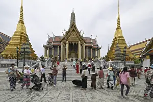 Tourists at Wat Phra Kaew, Temple of the Emerald Buddha