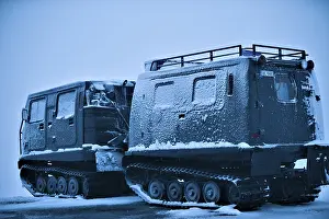 Tracked vehicle with trailer, Hardanger Vidda