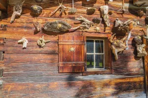 Traditional farmhouse at the Eng mountain pasture