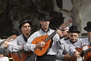 Traditional folk music during the Sunday market