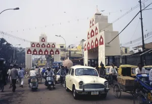 Traffic, here in New Delhi, Agra and Central India in October 1999