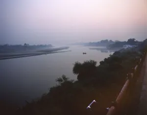 Traffic, here in New Delhi, Agra and Central India in October 1999
