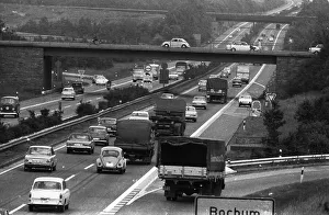 Traffic on the Ruhrschnellweg (B1) in 19 67