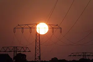 Transmission of energy with high-voltage lines