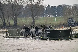 Category Historic EN Prints: Transport exercise of the Dutch army