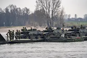 Category Historic EN Prints: Transport exercise of the Dutch army