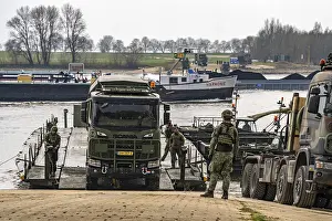 Category Historic EN Prints: Transport exercise of the Dutch army