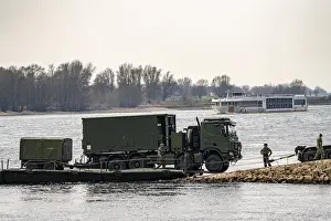 Category Historic EN Prints: Transport exercise of the Dutch army