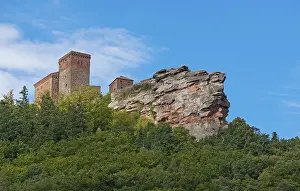 Trifels Castle, rock castle in the Palatinate Forest