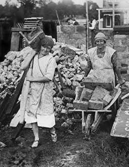 Truemmerfrauen, literally wreckage women