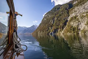A trumpet is played on the echo wall of a tourist boat
