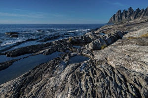 Category Scandinavia Prints: Tungeneset coastline, Devil's Teeth