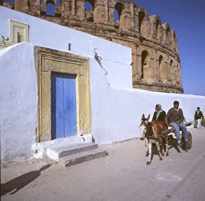 Tunisia with Hammamet by the sea on12
