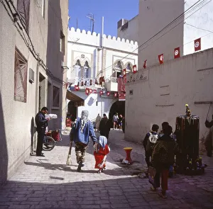 Tunisia with Hammamet by the sea on12