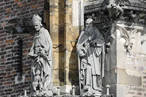 Ulm Minster, statues and mythical creatures