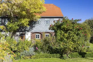Umgebindehaus with garden, Obercunnersdorf