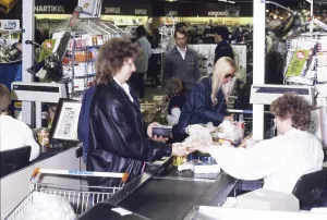 Unna. Supermarket Plaza. ca. 1988