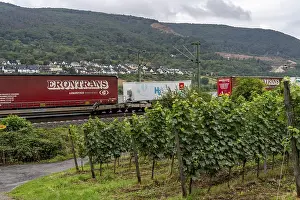 Upper Middle Rhine Valley, railway line on the right bank of the Rhine