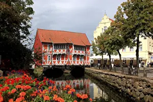 Vaulted, heritage-protected half-timbered house in Runde Grube 4 in the Hanseatic City of Wismar