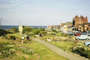 Vergnuegungsgaerten an der Promenade in Sheringham, Norfolk, England, UK Juli 1970