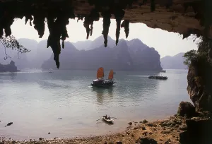 In Vietnamese ha long means descending dragon