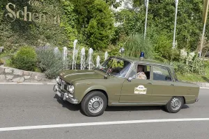 Side view of the Alfa Romeo Giulia Super Esercito as support vehicle without start number