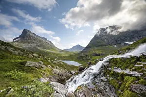 View of Alnesdalen valley, Stigbotthornet mountain