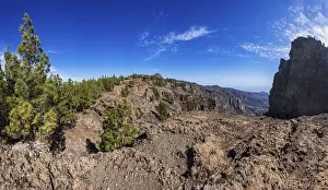 View from El Campanario to the summit of Pico de las Nieves