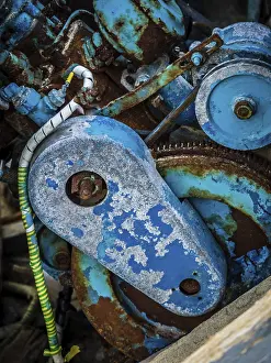 A view of the detail of an engine of an old vintage and antique machine