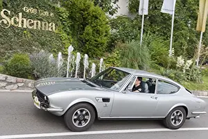 Side view of the FIAT Dino with start number 132