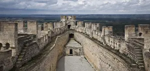 Category Historic EN Prints: View from the keep halfway up into the western inner courtyard