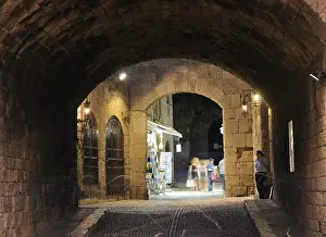 View towards the historic town centre through the Tarsana Gate