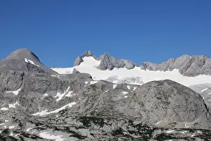 View from the Krippenstein to the Hoher Dachstein