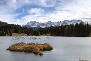 View over Lake Geroldsee to the Karwendel mountains