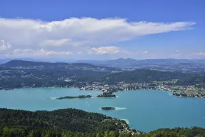 View of Lake Lake Worth in Carinthia View to bathing lake Lake Worth n the southern Austrian state of