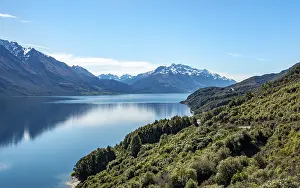 View of lake with mountains, Lake Wakatipu