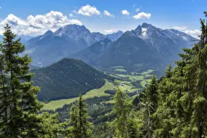 View from the Lattengebirge to the Watzmann and Hochkalter above the Ramsau with the rest of the Blaueis Glacier