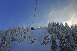 Category Mountain Landscapes Prints: View of the mountain station of the Laberbergbahn