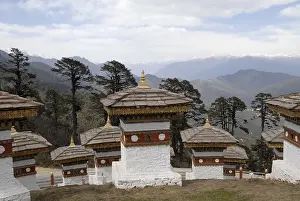 View north towards the over 7000m high mountains from the 108 Khangzang Namgyal Chortens