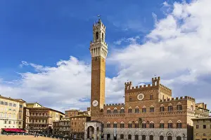 View of the Palazzo Pubblico town hall in Siena